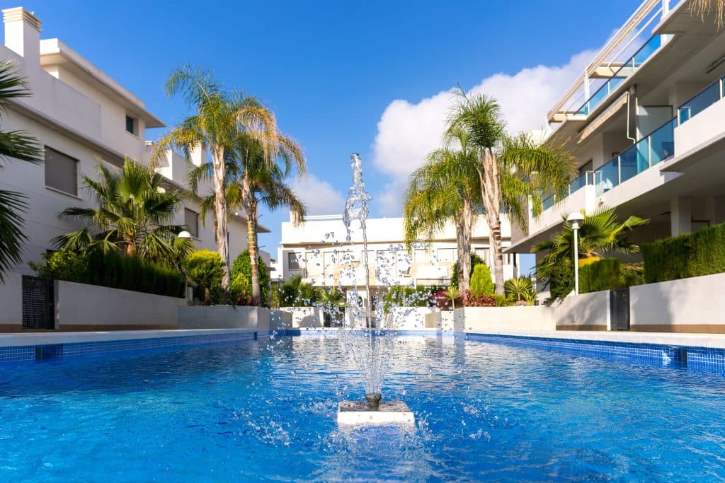 Commercial swimming pool facility